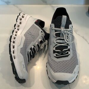 OnCloud Helion Women’s Size 10